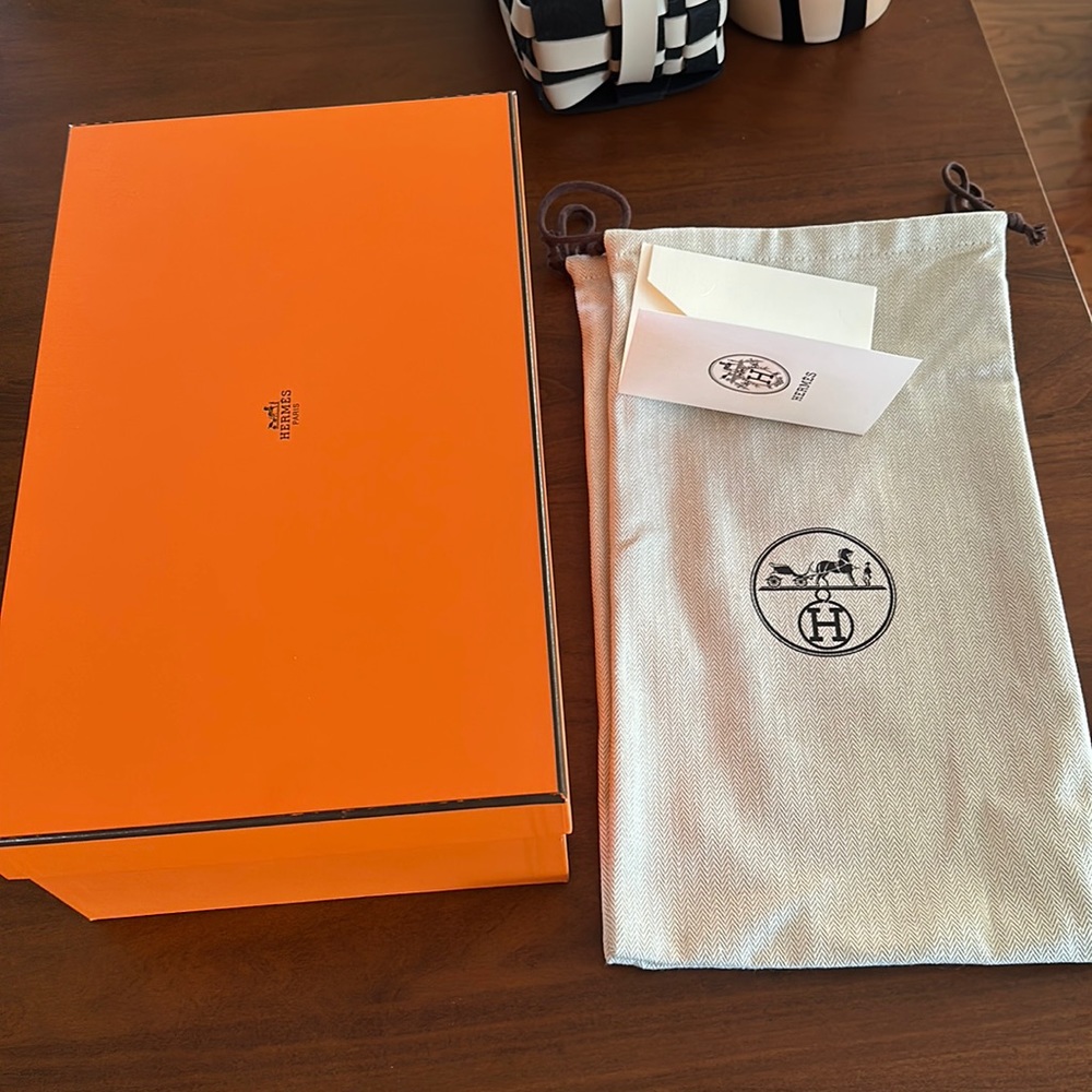 Hermes shoe box with dust bags